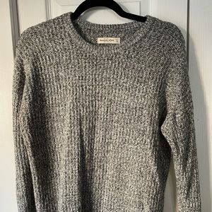 Grey Abercrombie M/L Sweater